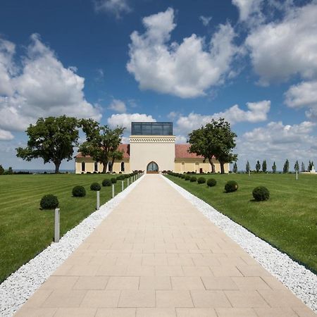 Ladanjsko Imanje Principovac Bed and Breakfast Ilok Exteriör bild