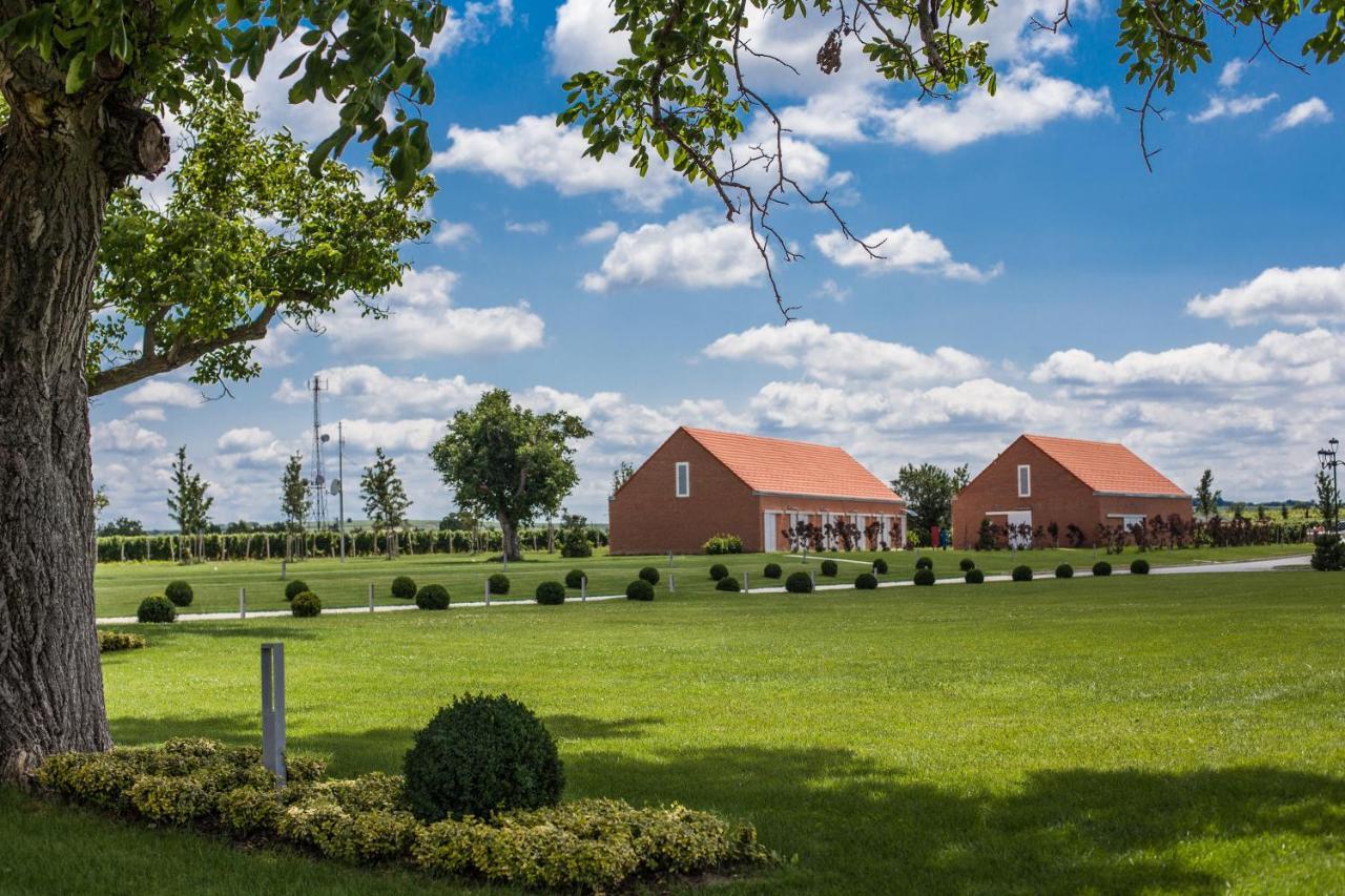 Ladanjsko Imanje Principovac Bed and Breakfast Ilok Exteriör bild